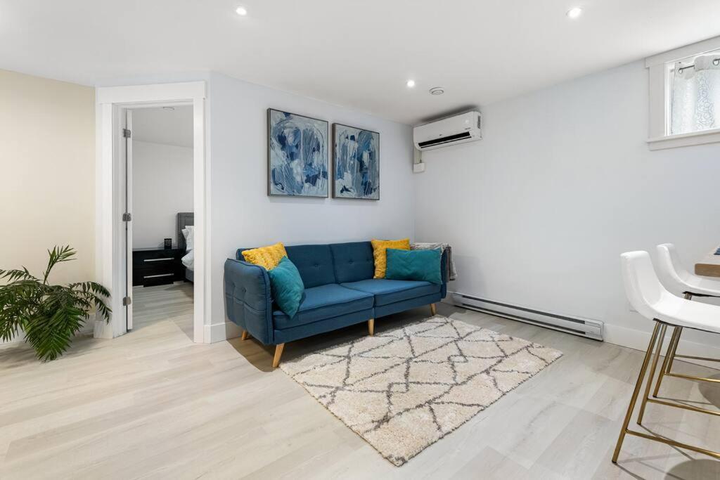Beautiful 1 Bedroom Apartment - Private Entrance มองก์ตัน ภายนอก รูปภาพ